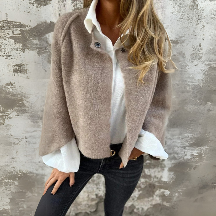 Evelyn - Soft Button-Up Cropped Jacket